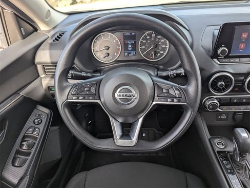 Used 2023 Nissan Sentra S image 23