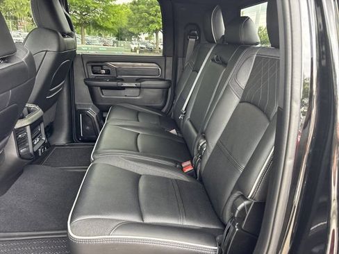 Used 2025 RAM 2500 Limited AWD/4WD image 20