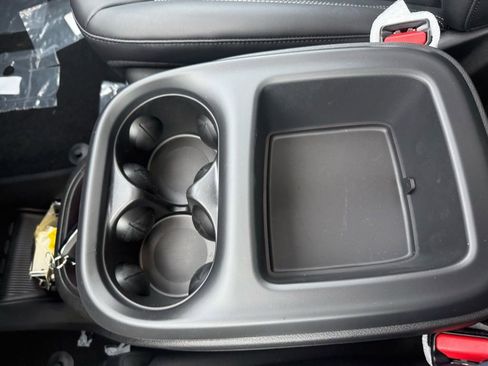 New 2026 Chrysler Pacifica Select image 17