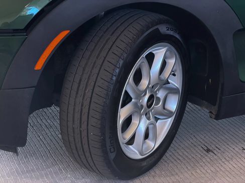 Used 2017 MINI Cooper Clubman ALL4 AWD/4WD image 15