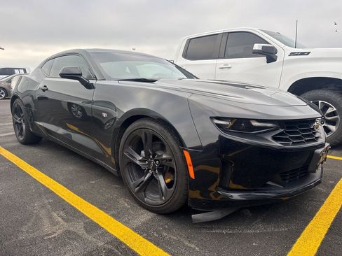 Used 2022 Chevrolet Camaro LT RWD image 2
