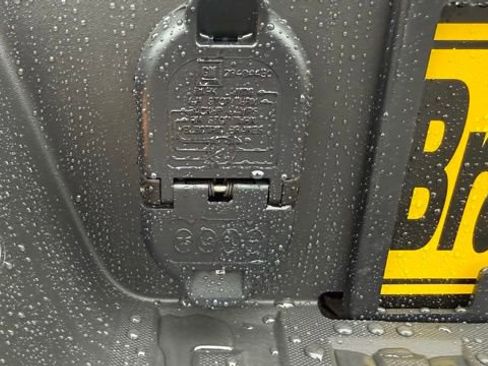 Used 2022 Chevrolet Colorado Z71 image 9