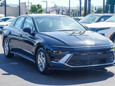 Certified 2025 Hyundai Sonata SE image 5