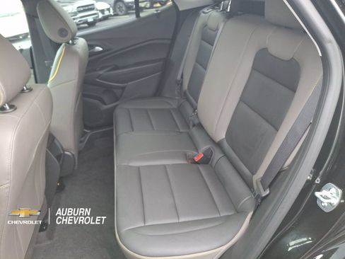 Used 2025 Chevrolet Trax ACTIV w/ Driver Confidence Package FWD image 18
