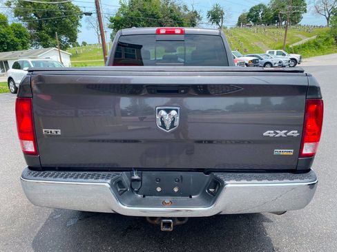 Used 2018 RAM 1500 Classic SLT AWD/4WD image 4