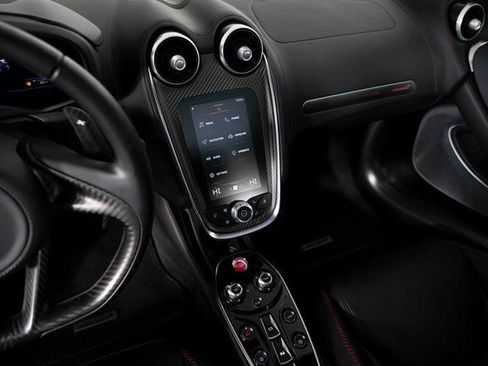 Used 2023 McLaren GT image 19