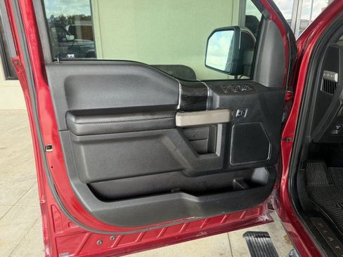 Used 2018 Ford F150 Platinum w/ Equipment Group 701A Luxury AWD/4WD image 15