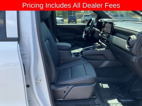 Used 2026 Chevrolet Colorado Trail Boss AWD/4WD image 21