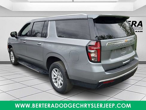 Used 2024 Chevrolet Suburban LT AWD/4WD image 4