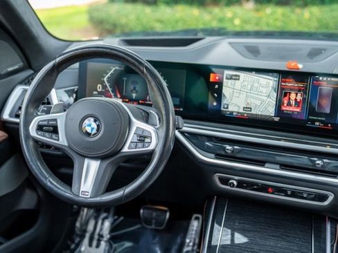 Used 2023 BMW X7 xDrive40i w/ Executive Package AWD/4WD image 27