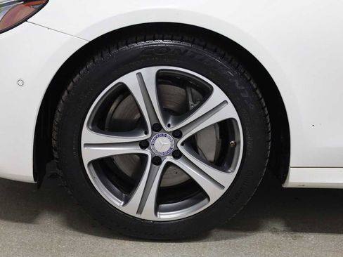 Used 2017 Mercedes-Benz E 300 4MATIC image 37