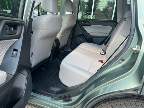Used 2017 Subaru Forester 2.5i Premium image 10