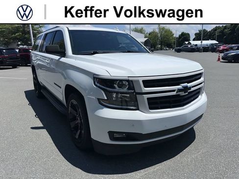 Used 2020 Chevrolet Suburban Premier AWD/4WD image 7
