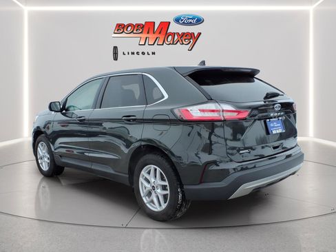 Used 2024 Ford Edge SEL w/ Convenience Package image 7