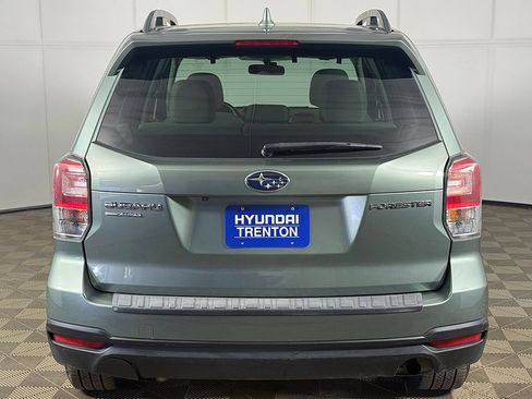 Used 2018 Subaru Forester 2.5i Premium w/ All-Weather Package AWD/4WD image 10
