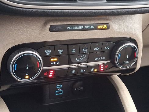 Certified 2022 Ford Escape SEL image 16