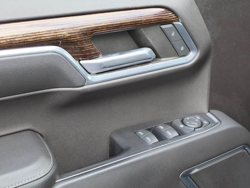 Certified 2022 GMC Sierra 1500 Elevation w/ LPO, Elevation Black Package image 19