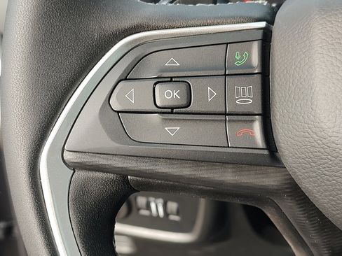 New 2025 Jeep Grand Cherokee L Altitude RWD image 22