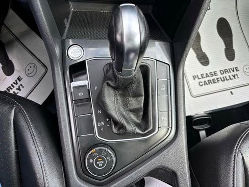 Used 2019 Volkswagen Tiguan SEL image 23