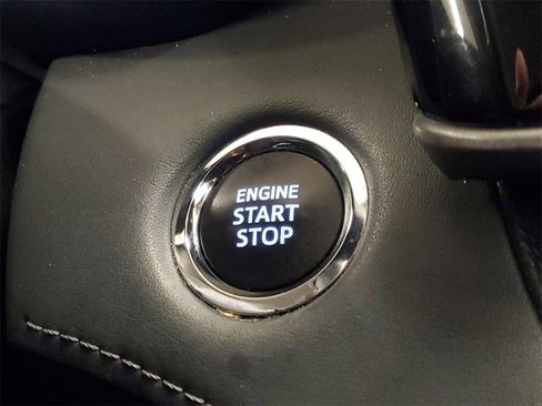 Certified 2023 Toyota Highlander LE image 30