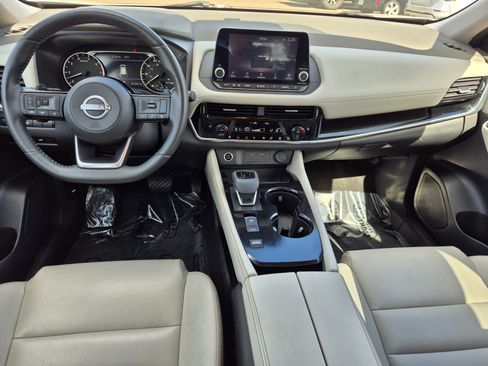 Certified 2022 Nissan Rogue SL FWD image 17