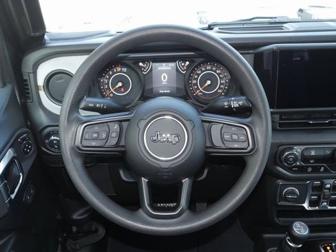 New 2025 Jeep Gladiator Sport image 15