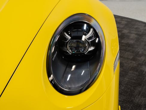 Used 2022 Porsche 911 Turbo S image 19