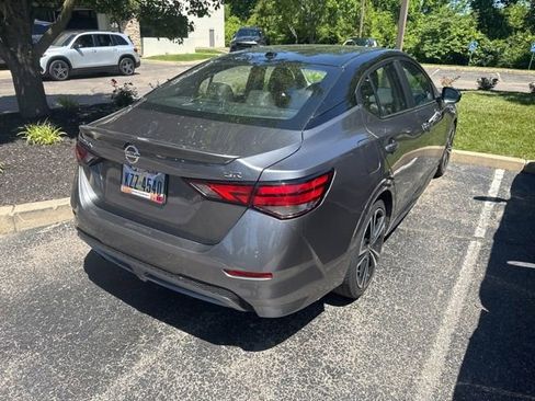 Used 2022 Nissan Sentra SR w/ SR Premium Package FWD image 4