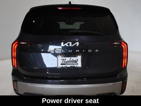 Used 2025 Kia Telluride S FWD image 6
