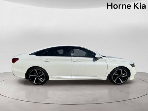 Used 2019 Honda Accord Sport image 3