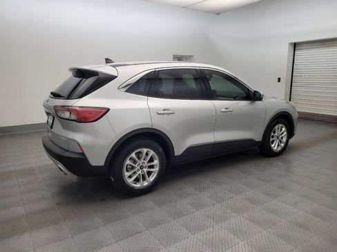 Used 2020 Ford Escape SE FWD image 9