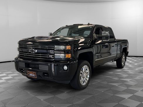 Used 2017 Chevrolet Silverado 2500 LTZ w/ Duramax Plus Package AWD/4WD image 4