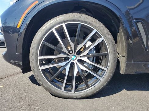 Used 2019 BMW X5 xDrive50i w/ M Sport Package image 7