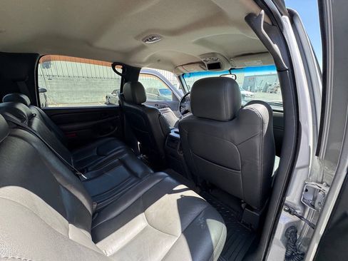 Used 2006 Chevrolet Silverado 3500 LT w/ Heavy-Duty Power Package AWD/4WD image 35