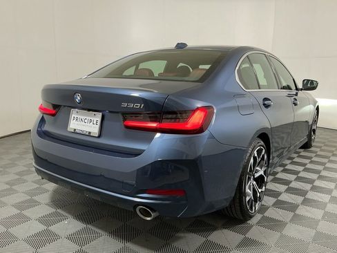 Certified 2025 BMW 330i Sedan w/ Premium Package RWD image 5