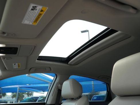 Used 2023 Honda Accord EX-L image 17