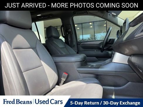 Used 2023 Chevrolet Tahoe Z71 w/ Z71 Off-Road Package AWD/4WD image 18