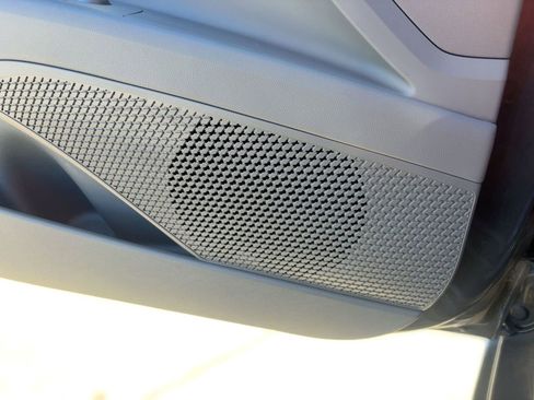 Used 2024 Hyundai Elantra SEL image 21