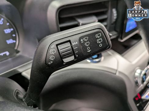 Used 2023 Ford Explorer XLT AWD/4WD image 20