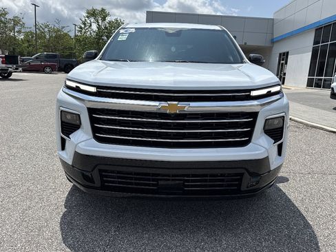 New 2026 Chevrolet Traverse High Country FWD image 8