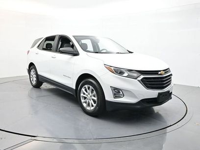 Used 2021 Chevrolet Equinox LS w/ LS Convenience Package