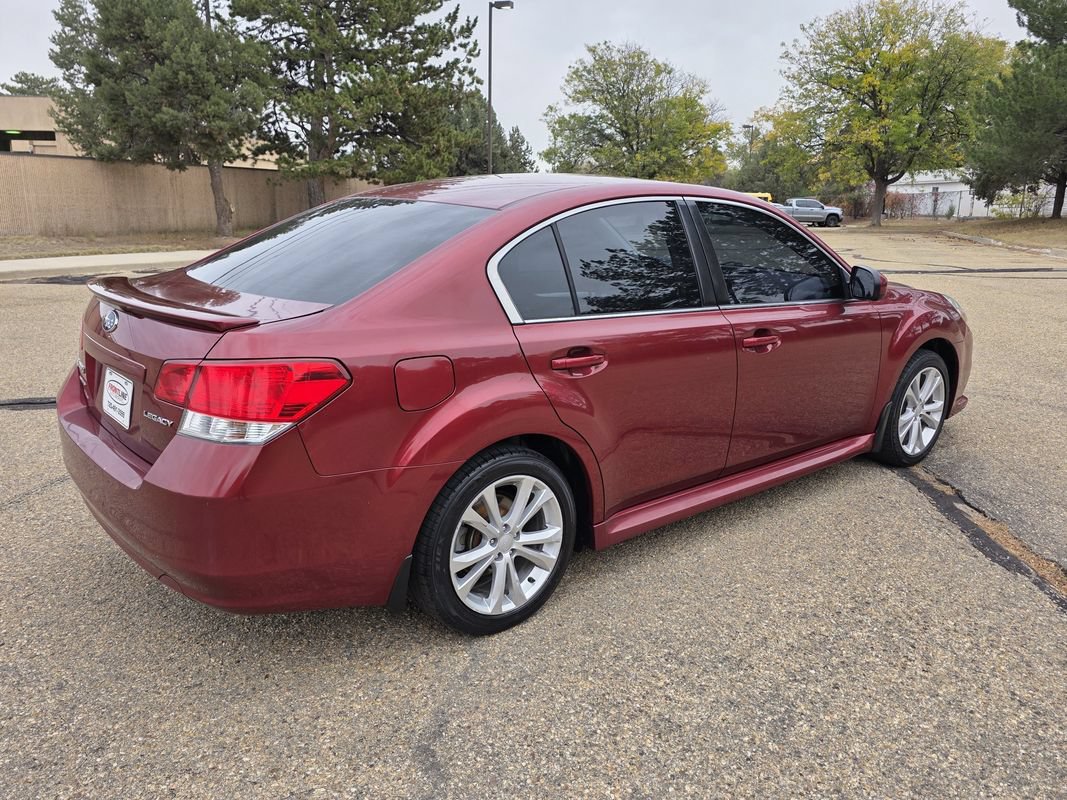 Used 2013 Subaru Legacy 2.5i Premium w/ All-Weather Pkg + Moonroof AWD/4WD image 8