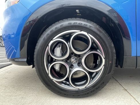 New 2025 Alfa Romeo Tonale image 7