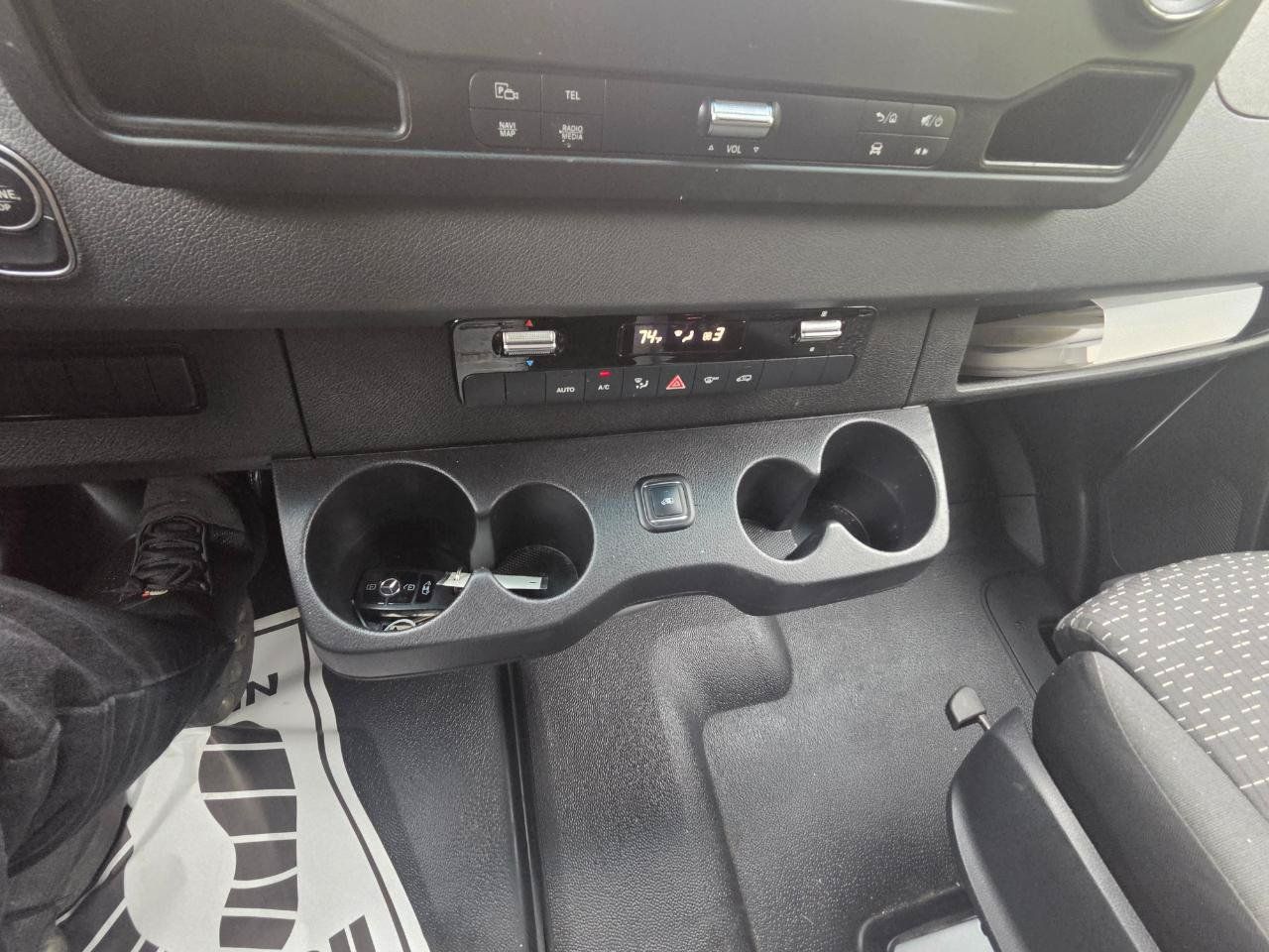 Used 2020 Mercedes-Benz Sprinter 2500 w/ Driver Convenience Package image 31