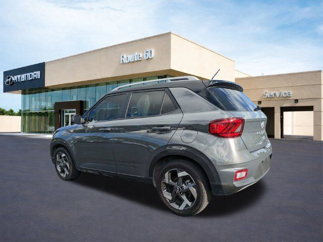 Certified 2024 Hyundai Venue Limited FWD image 6