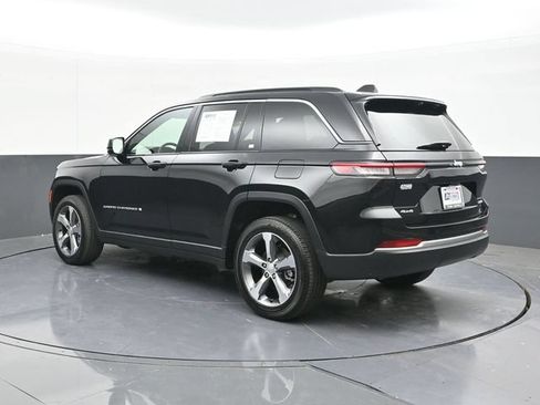 Used 2026 Jeep Grand Cherokee Limited w/ Luxury Tech Group II AWD/4WD image 10
