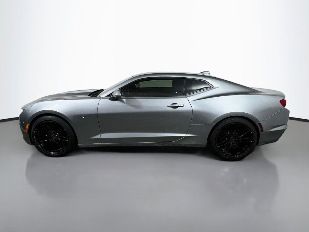 Used 2024 Chevrolet Camaro LT RWD image 6