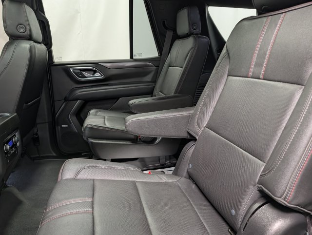 Used 2022 Chevrolet Tahoe RST w/ Luxury Package AWD/4WD image 13
