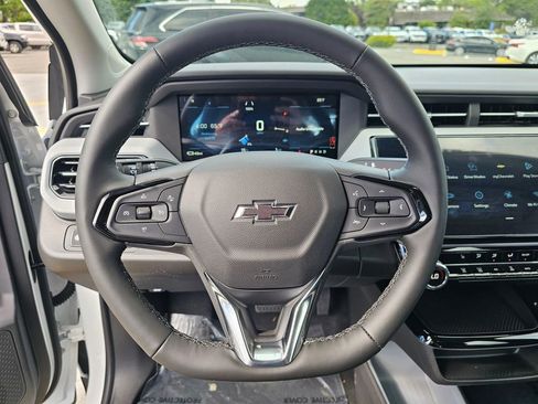 New 2027 Chevrolet Bolt LT w/ Comfort Package FWD image 24