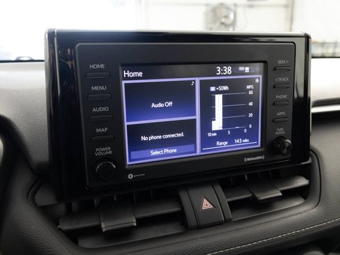 Used 2022 Toyota RAV4 LE AWD/4WD image 28